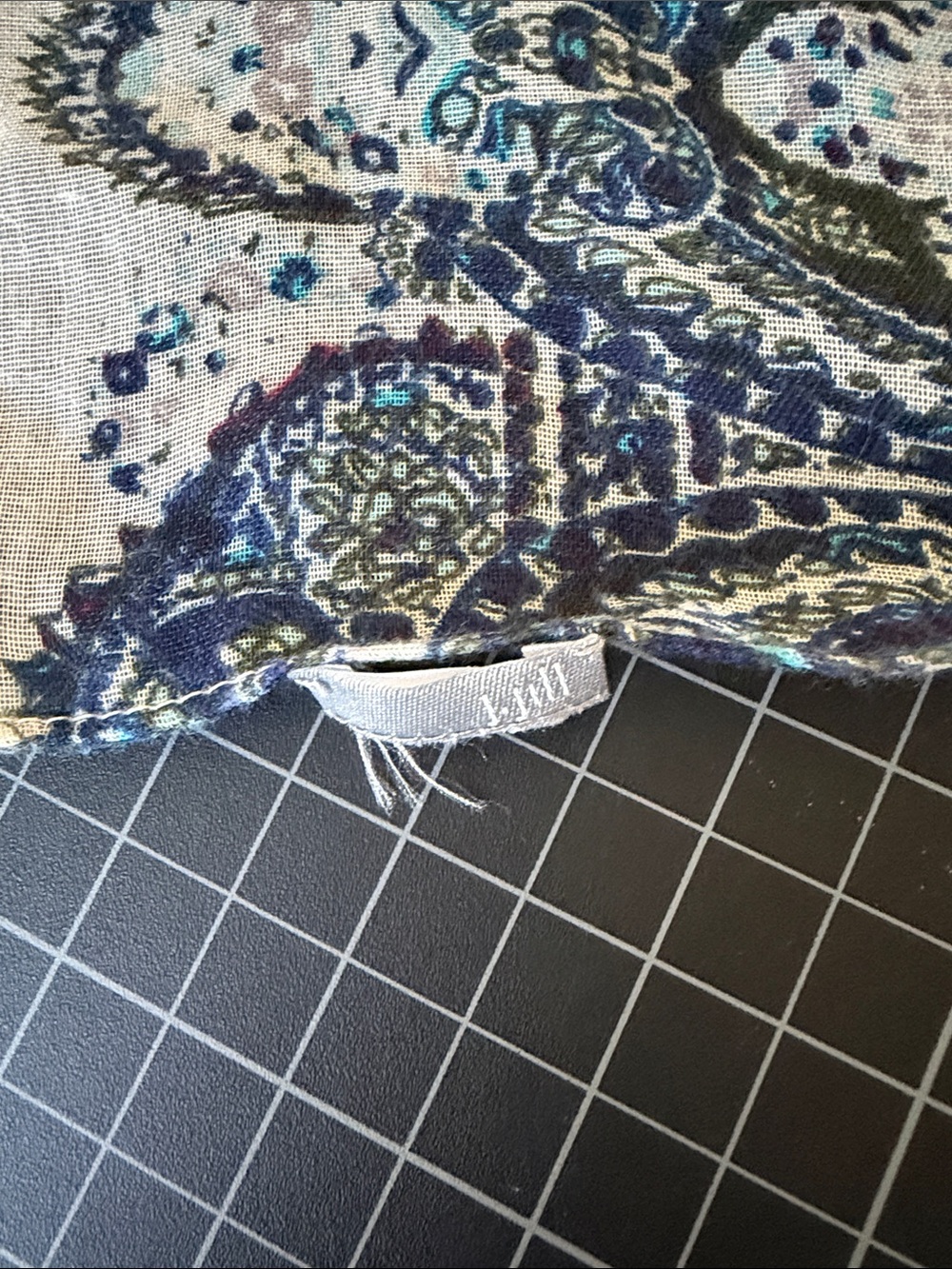 J.Jill Light Blue Printed Boho long scarf - Picture 3 of 3